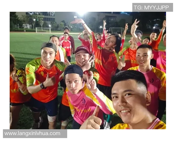 南京飞盘队实力大提升引发热议飞盘运动新风潮 南京飞盘队实力大提升引发热议飞盘运动新风潮